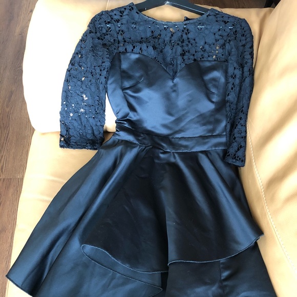 Dress Imperial - Picture 1 of 2